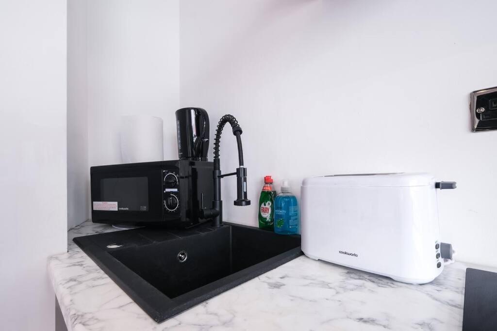 Flat For 4 In Piccadilly, Soho Vre Apartment London